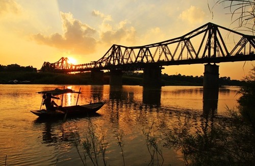 Bridges in Hanoi  - ảnh 1